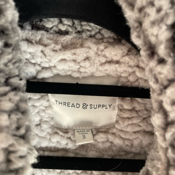 Size S Vest NWOT - Picture 2 of 3